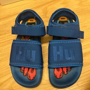 Sandal Pharrell William hu